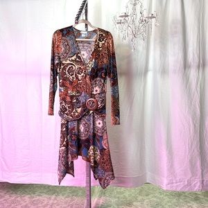 Venus hi- lo large dress nwot